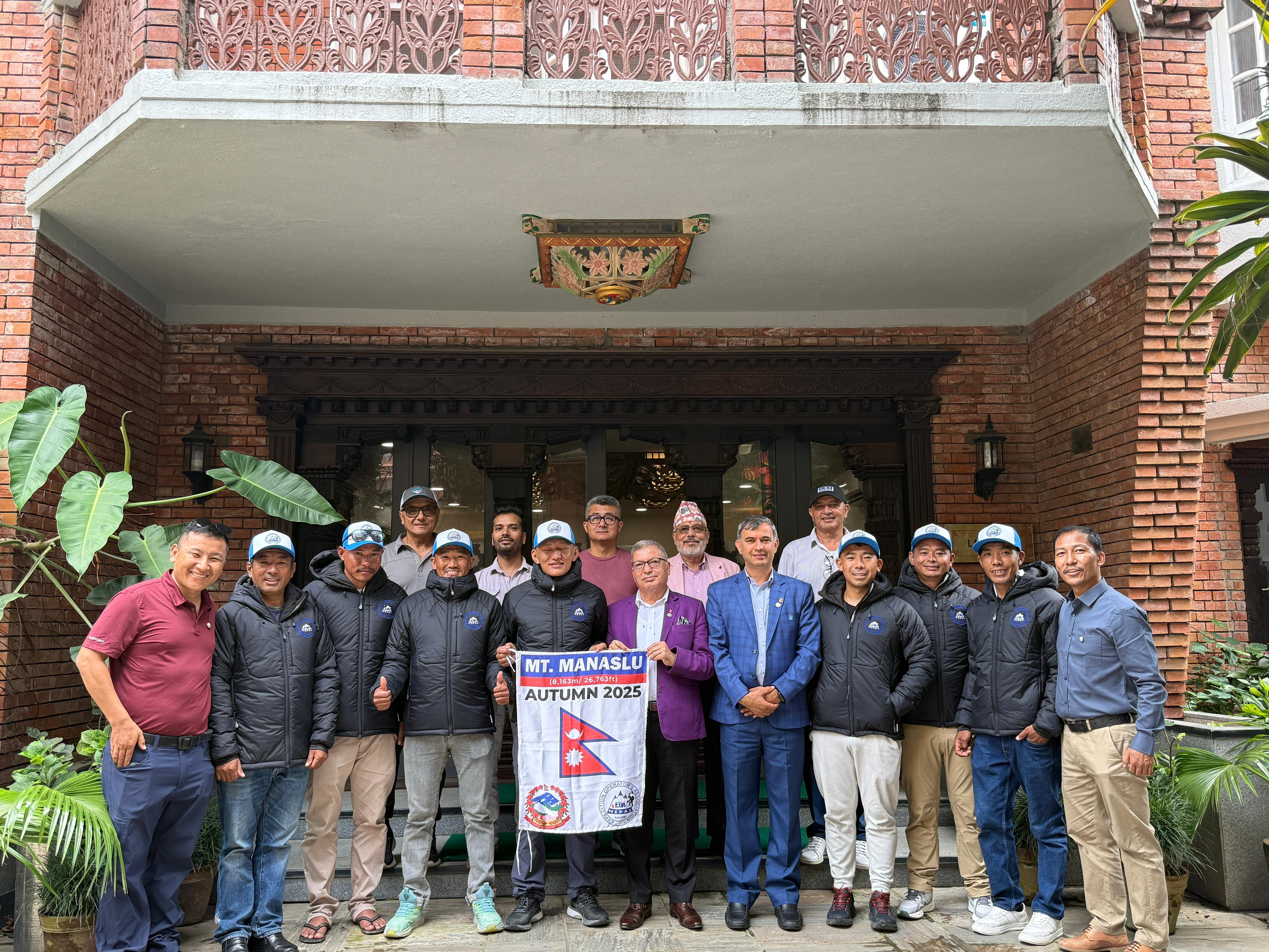 Expedition Operators Association takes charge of rope fixing on Manaslu for Autumn season
